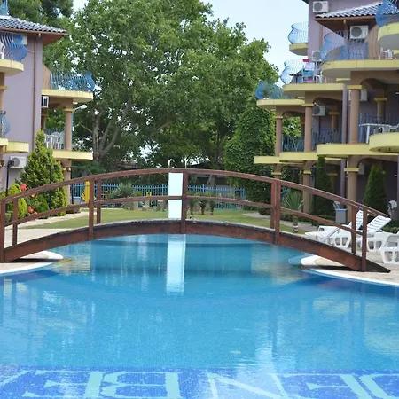 Апарт-отель Garden Beach Apart