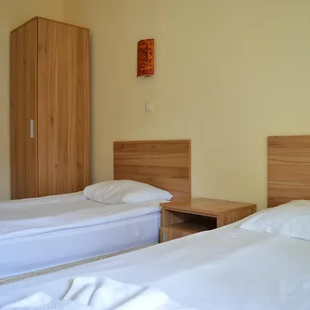 Garden Beach Apart 3* Sozopol