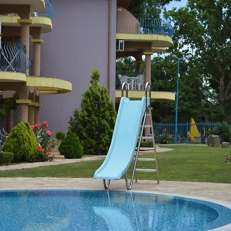 Garden Beach Apart Aparthotel 3*
