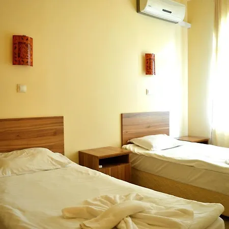 Aparthotel Garden Beach Apart 3*