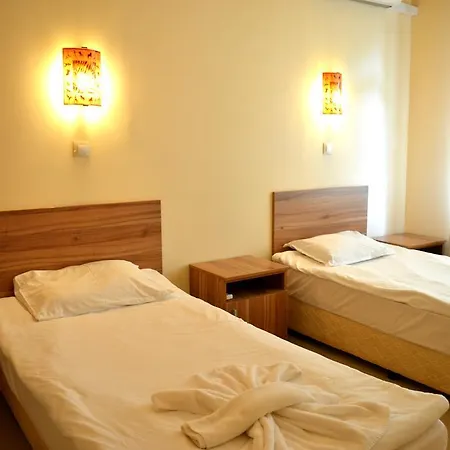 Garden Beach Apart 3*