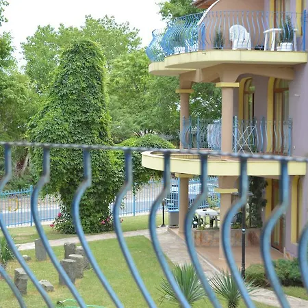 Garden Beach Apart 3* Sozopol